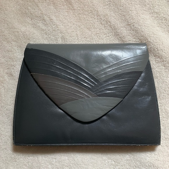 Vintage Handbags - Vintage gray bag